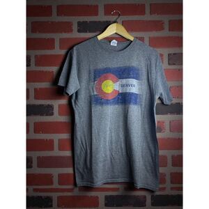 Vintage-Inspired Denver Colorado Flag Graphic Tee – Delta Pro Weight – Size M